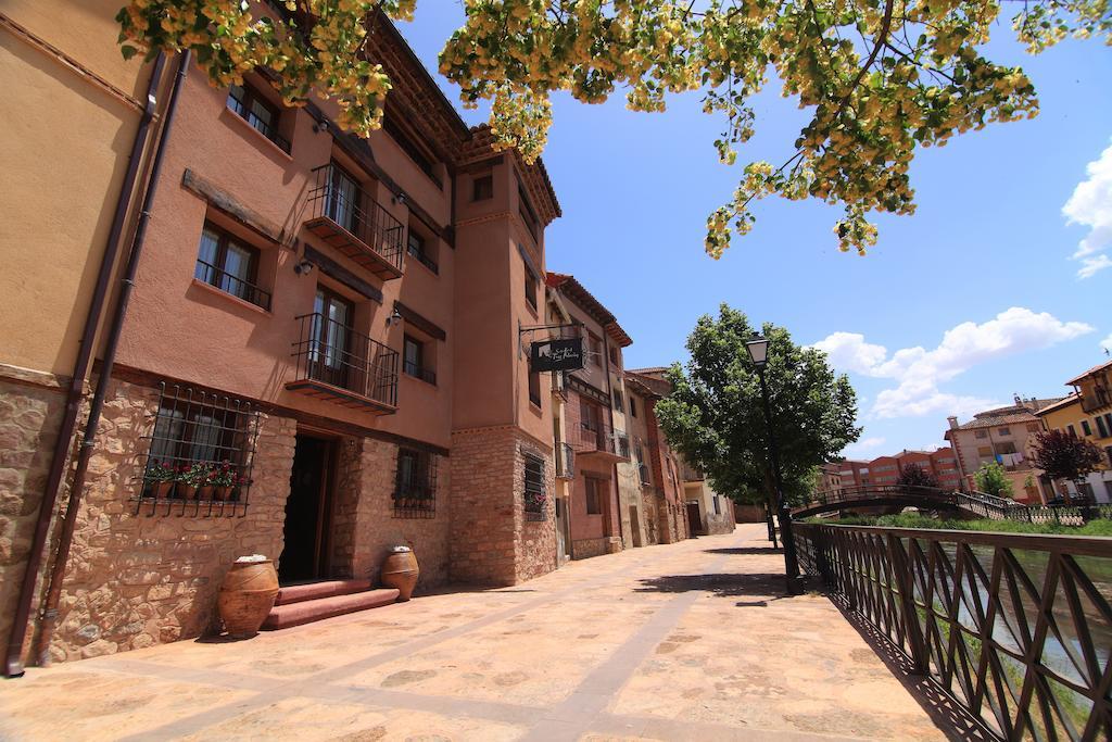 Alojamiento Rural Tres Palacios โมลินา เด อารากอน ภายนอก รูปภาพ